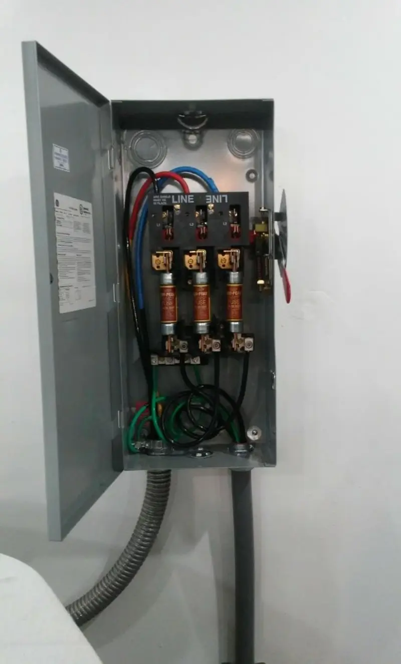 Three-phase disconnect switch installed for Electrical Wiring & Rewiring in Oceanside